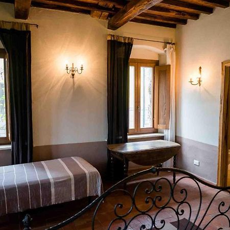 Agriturismo Bio Fattoria Di Pietra Giuncarico Eksteriør billede