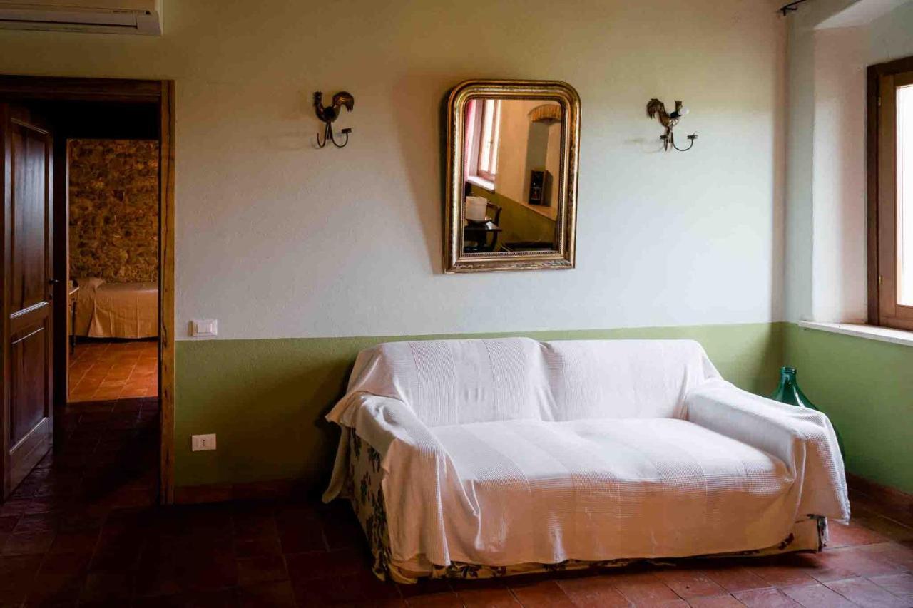 Agriturismo Bio Fattoria Di Pietra Giuncarico Eksteriør billede