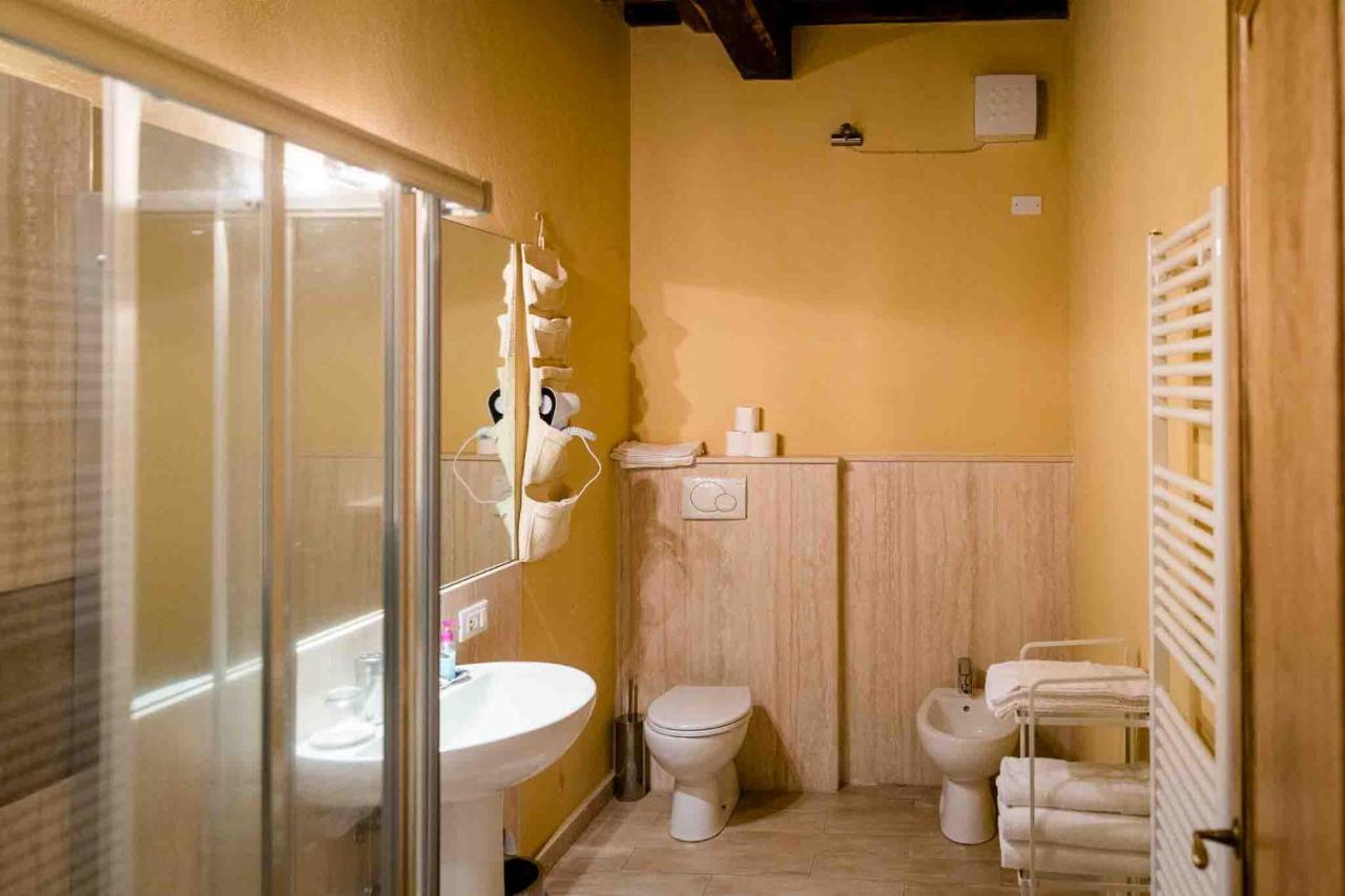 Agriturismo Bio Fattoria Di Pietra Giuncarico Eksteriør billede