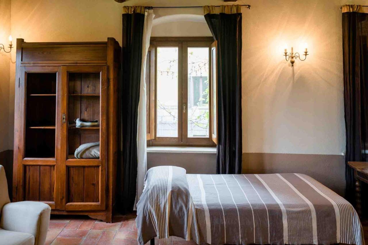Agriturismo Bio Fattoria Di Pietra Giuncarico Eksteriør billede