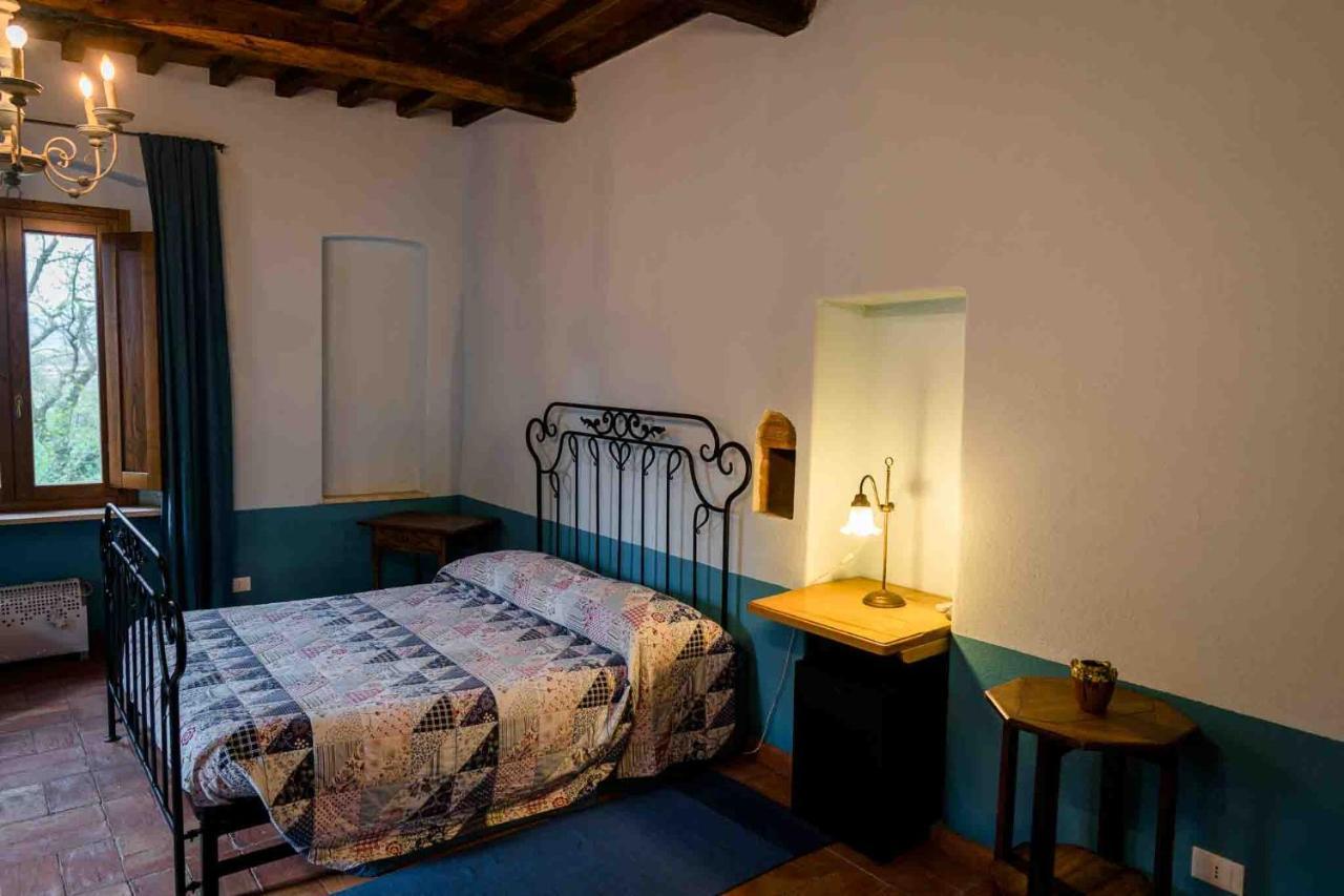 Agriturismo Bio Fattoria Di Pietra Giuncarico Eksteriør billede