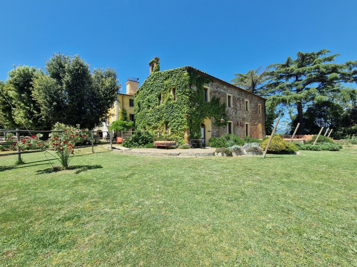 Agriturismo Bio Fattoria Di Pietra Giuncarico Eksteriør billede
