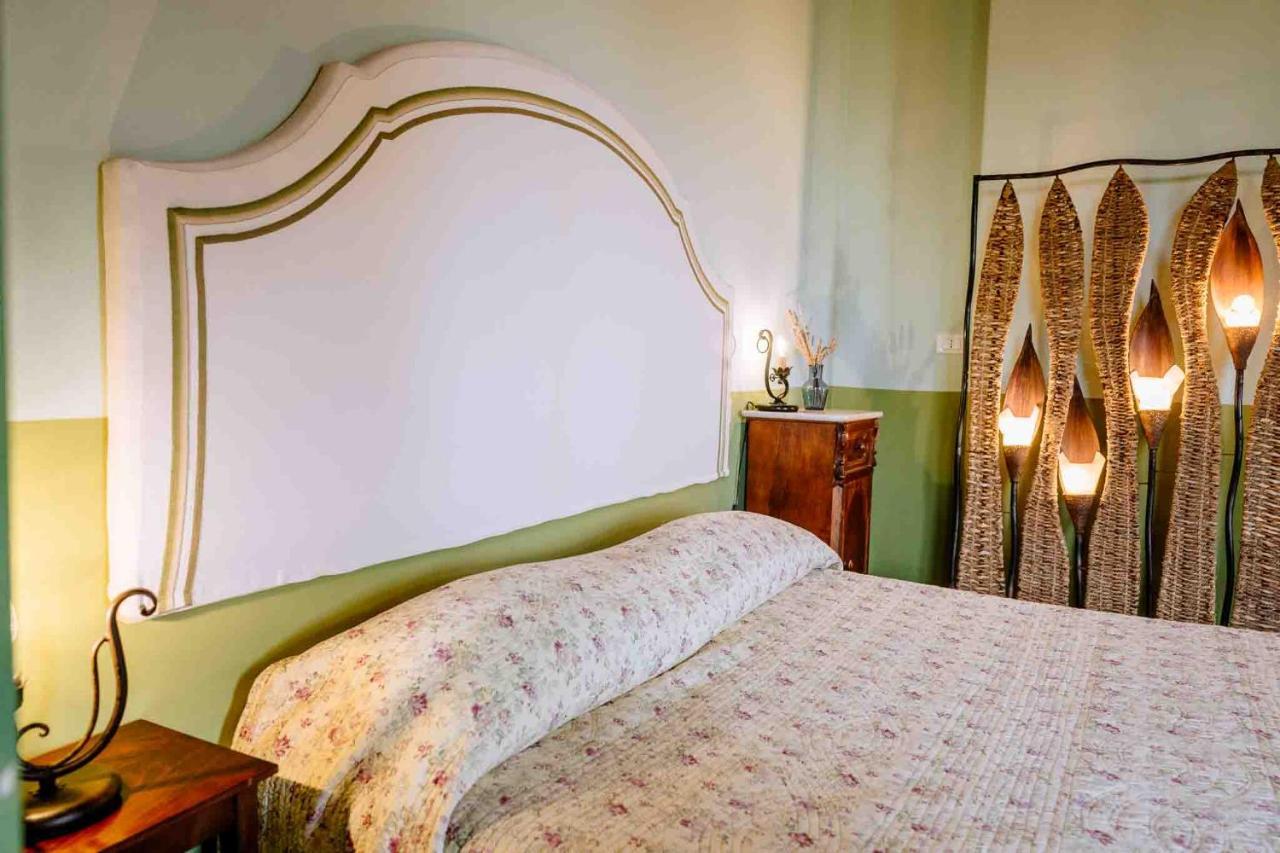 Agriturismo Bio Fattoria Di Pietra Giuncarico Eksteriør billede