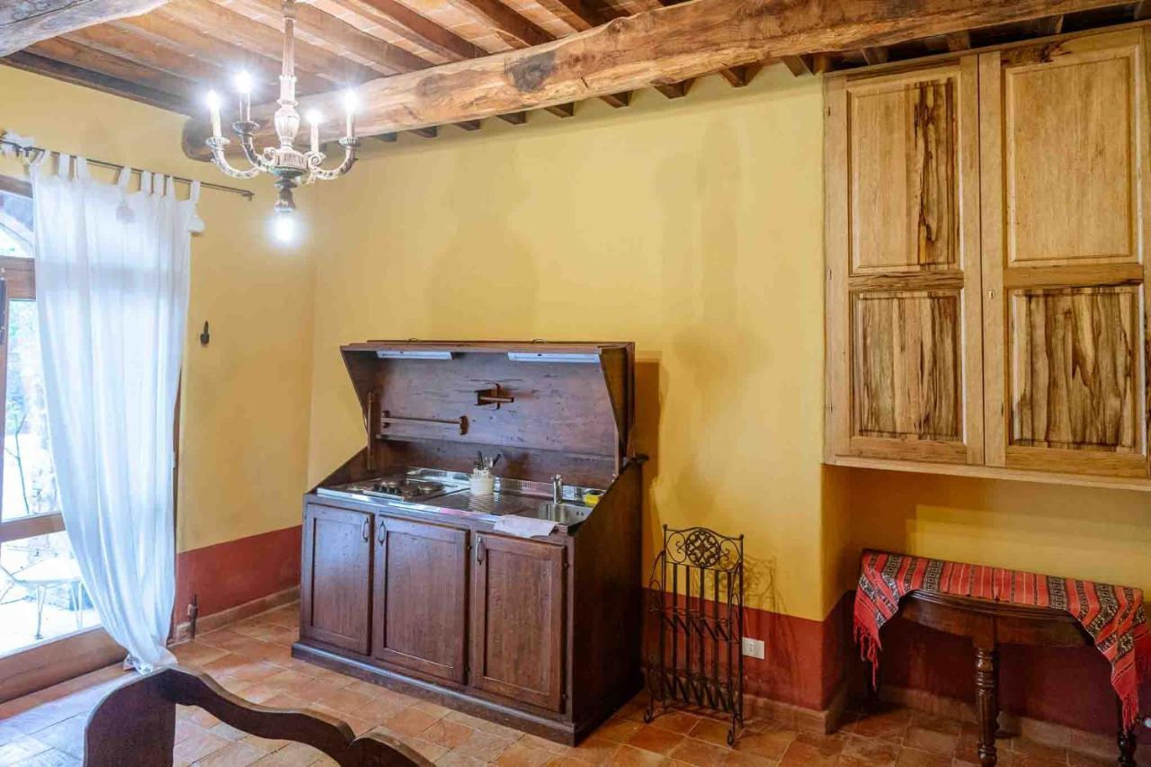 Agriturismo Bio Fattoria Di Pietra Giuncarico Eksteriør billede
