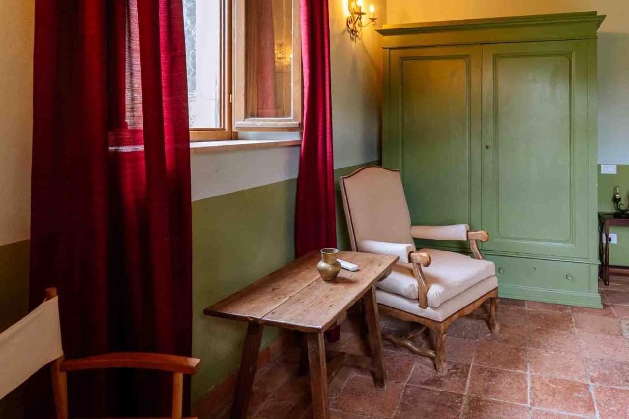 Agriturismo Bio Fattoria Di Pietra Giuncarico Eksteriør billede