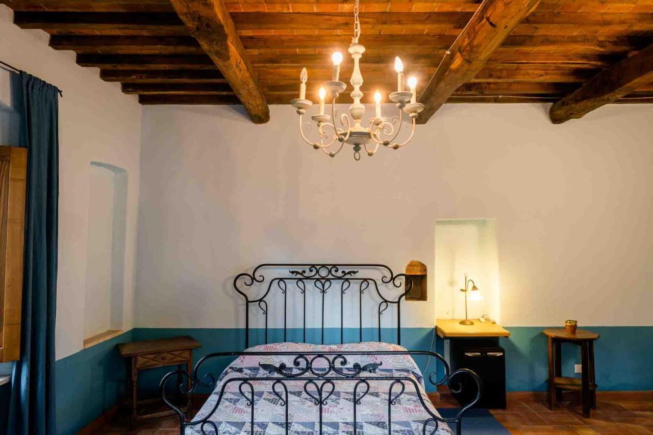 Agriturismo Bio Fattoria Di Pietra Giuncarico Eksteriør billede